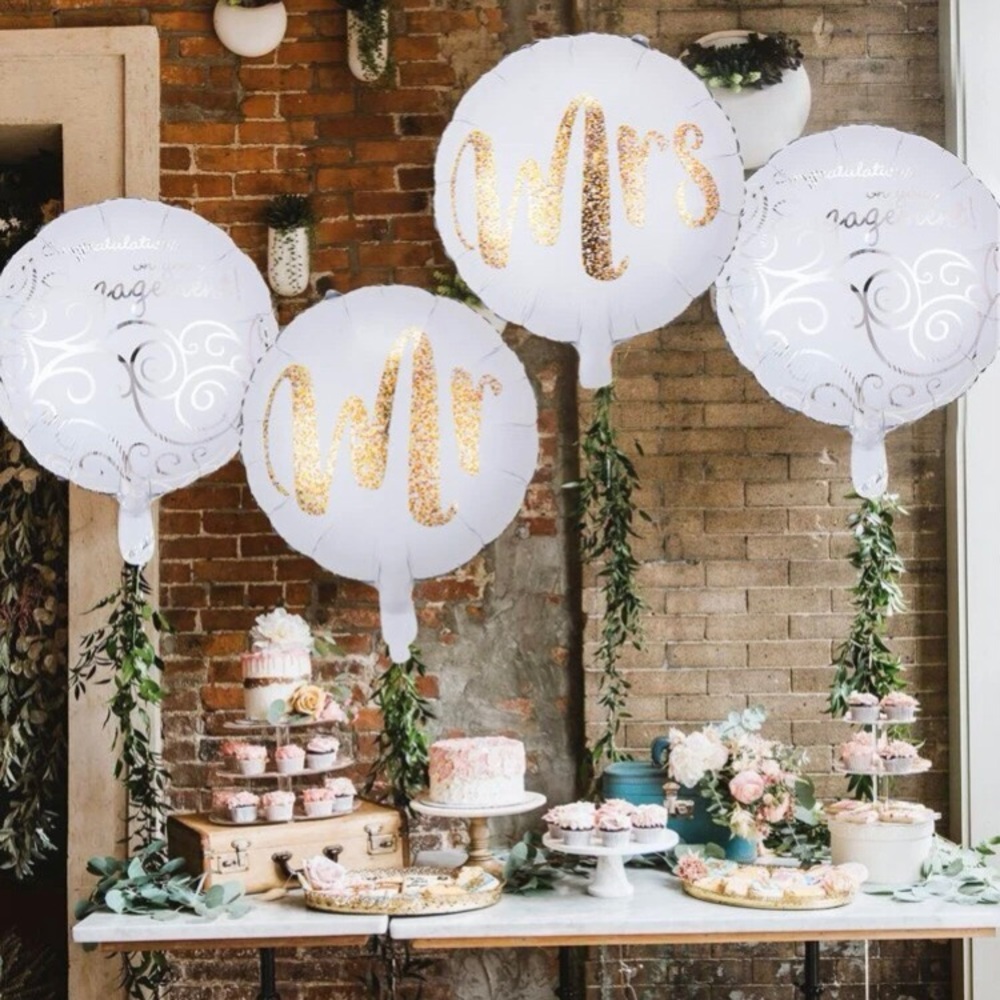 4 piece Balloon Set- Mr & Mrs